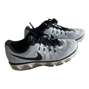Nike Women’s Air Max Tailwind 8 Oreo Black and White Athletic Shoes Size 8.5
